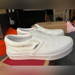 Vans classic slip on